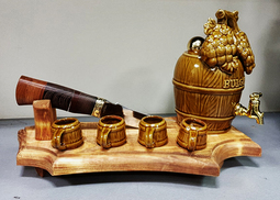 Керамичен глинен сервиз за ракия на дървена стойка с чаши и нож
