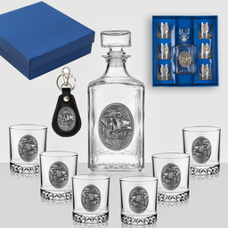 Луксозен кристален сервиз за уиски или други видове алкохол със сребърни апликации Кораб