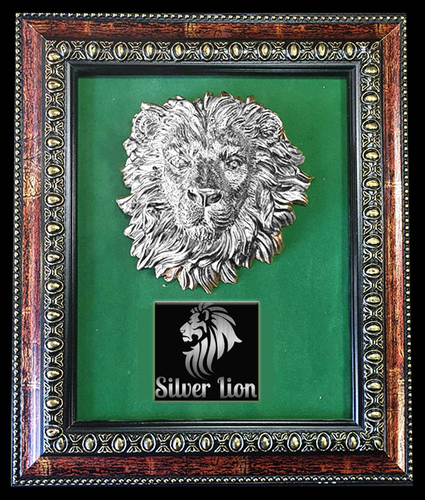 Статуетка картина сребърен лъв