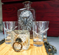 Сет за алкохол в подаръчен куфар стъклени чаши и бутилка орли